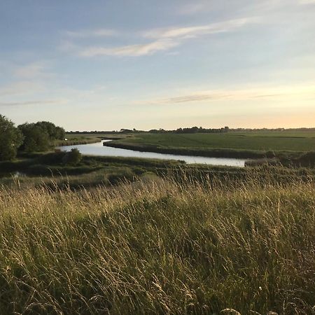 T Huuske Tuinappartement Met Fantastisch Uitzicht, Nabij Zee Zonnemaire Zewnętrze zdjęcie