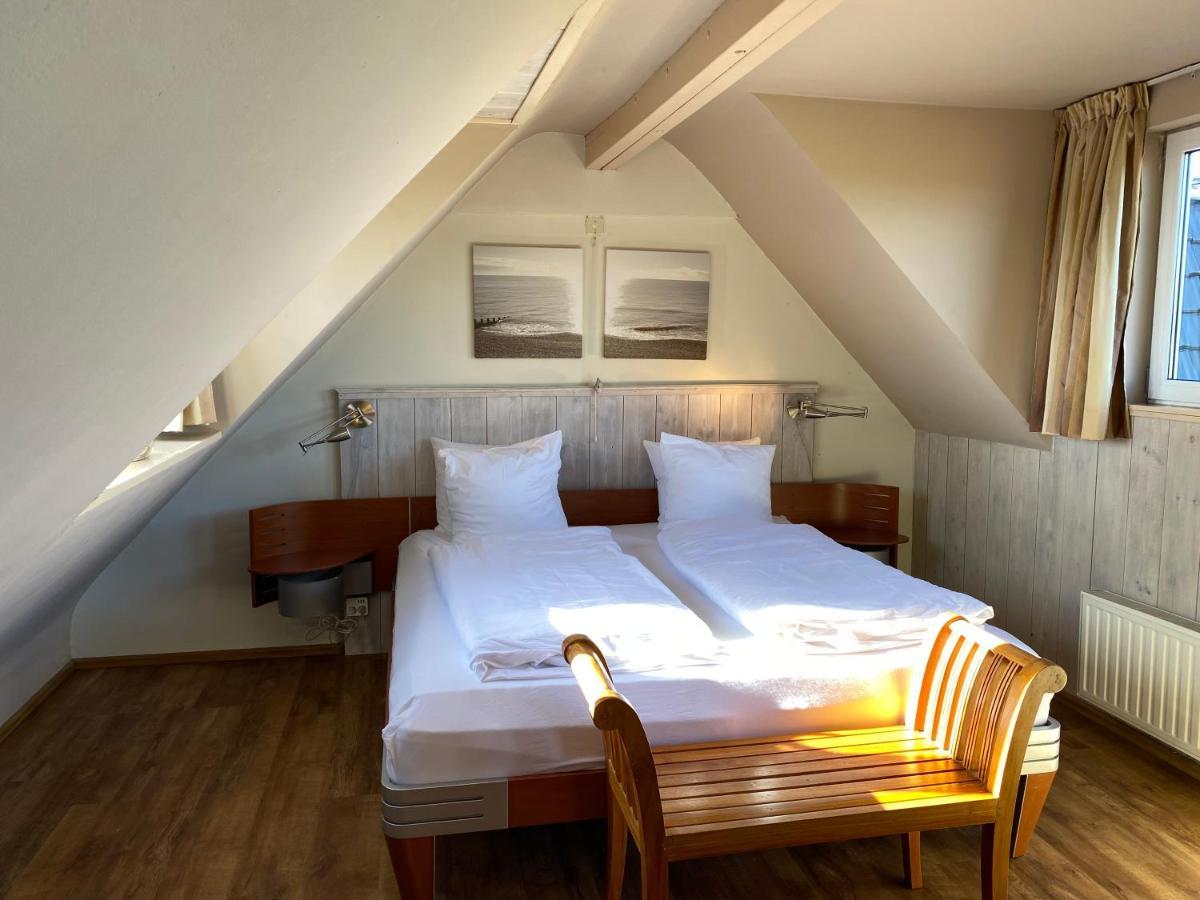 T Huuske Tuinappartement Met Fantastisch Uitzicht, Nabij Zee Zonnemaire Zewnętrze zdjęcie